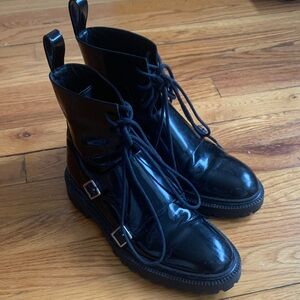 Black Women's Lace-Up Boots